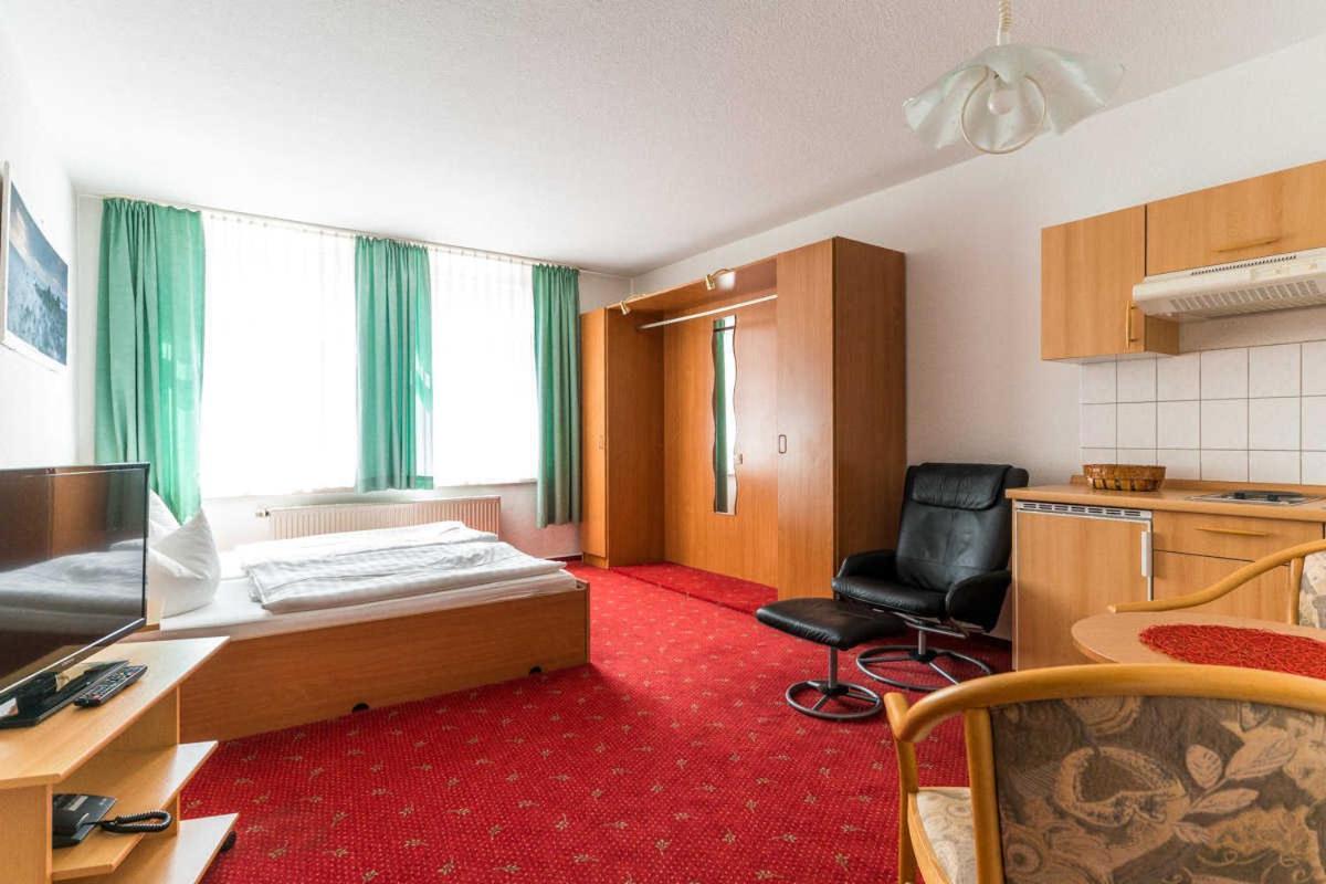 Hotel Am Brauhaus Waren  Bagian luar foto