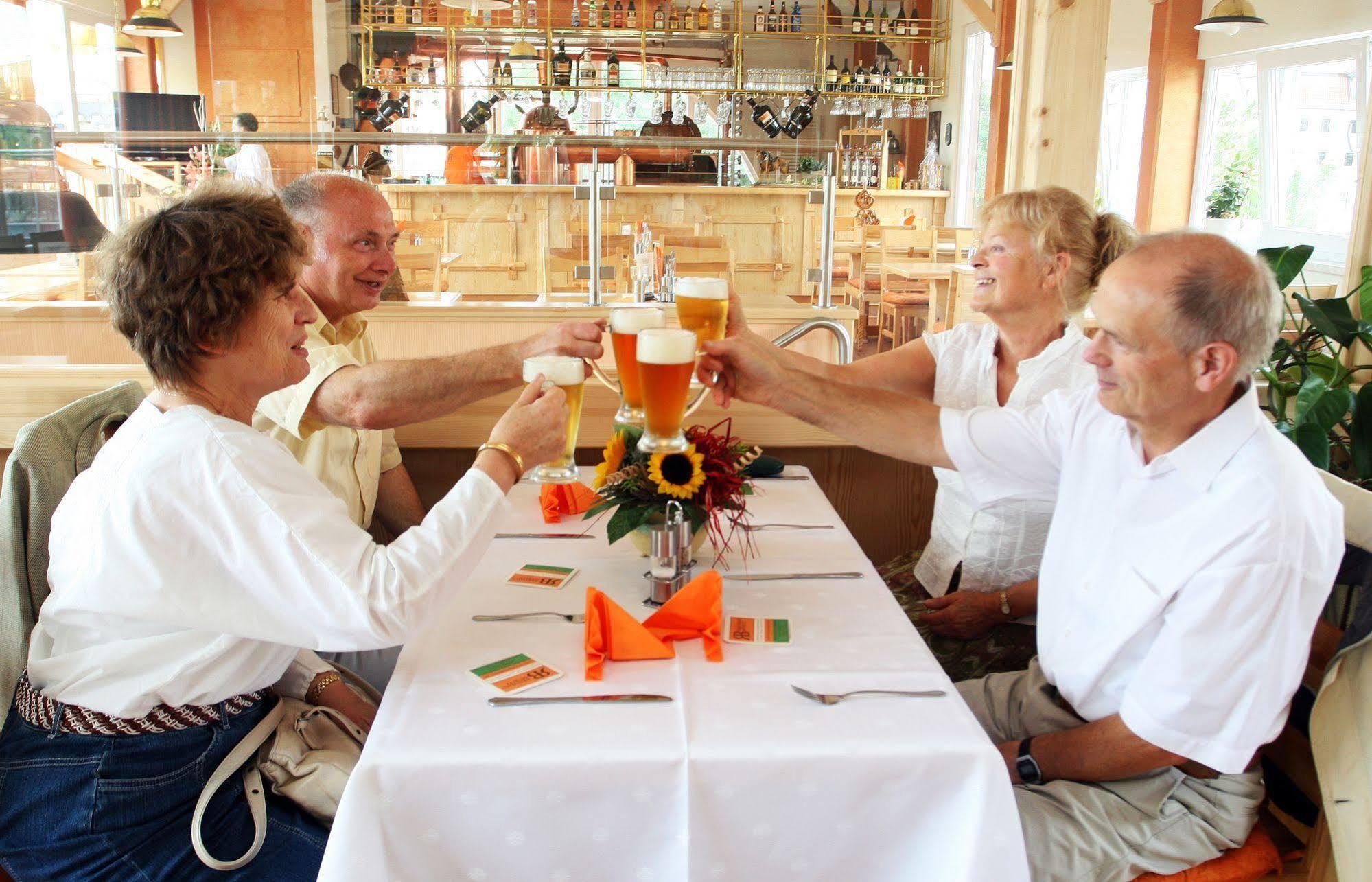 Hotel Am Brauhaus Waren  Bagian luar foto
