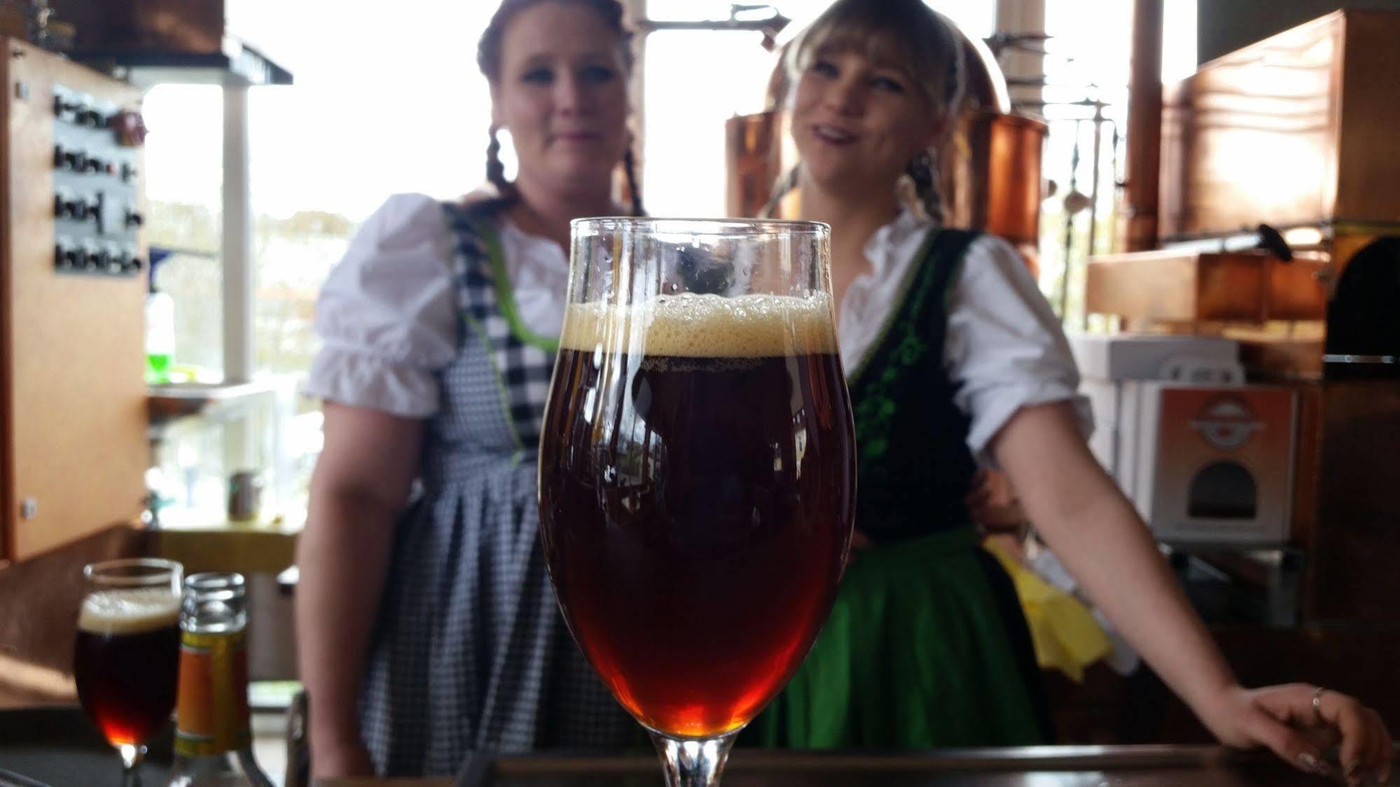 Hotel Am Brauhaus Waren  Bagian luar foto